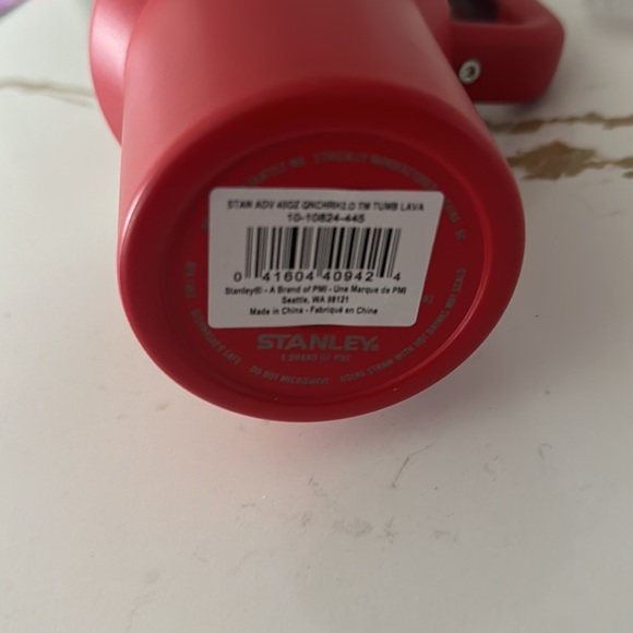 Stanley Lava Red Tumbler Water Cup 40 oz. Quencher H2.0 FlowState NEW - Picture 4 of 7